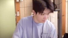 [Seventeen Li Can] Li Can and his 12 brothers doing homework