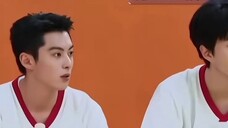 “Trước sự nghi ngờ, không nói gì và chứng minh điều đó bằng hành động” - đây đơn giản là bức chân du