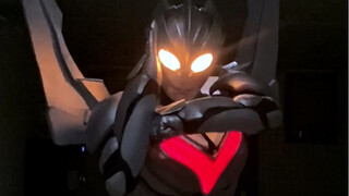 Ultraman Noah in school