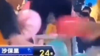 دقيقة واحدة على المسرح، وعشر سنوات من العمل الشاق خارج المسرح!