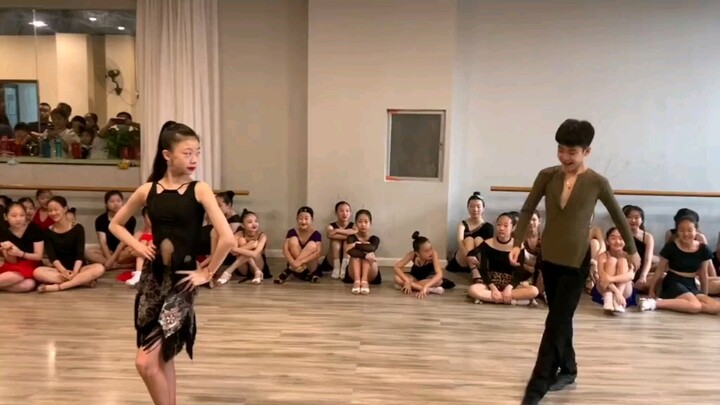 【Momo】 Thực hành cắt lát