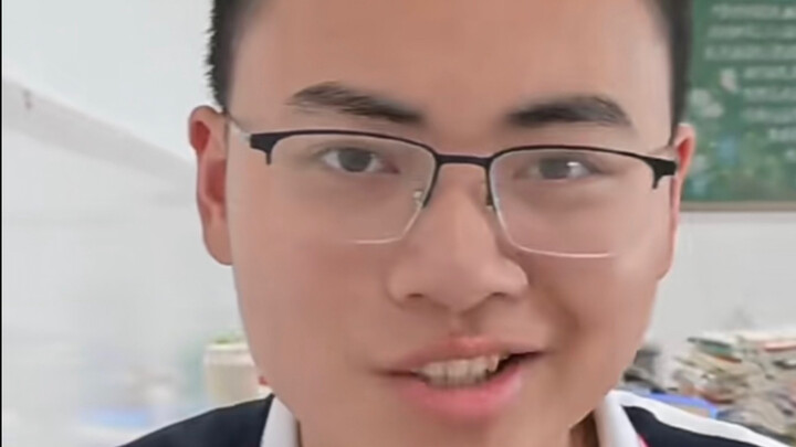 Khoảnh khắc tưởng tượng của TV trường nghề