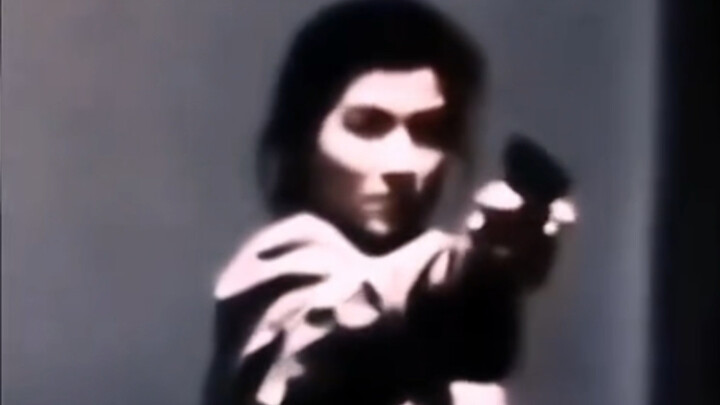 “Delapan peluru adalah batas kapasitas senjata, tapi bukan batas kobaran balas dendam seorang ibu.”