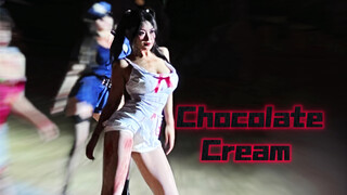 Cosplaying as a sexy nurse and dancing for Halloween? Invincible makeup: I'm here to save people, no