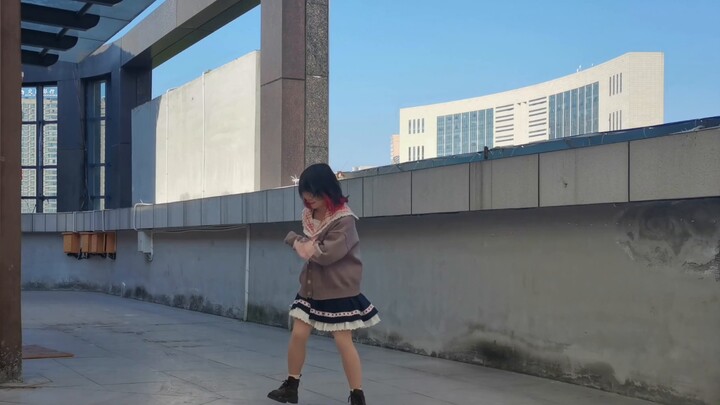 【Mo Chen】A person is dancing cutely_HACK