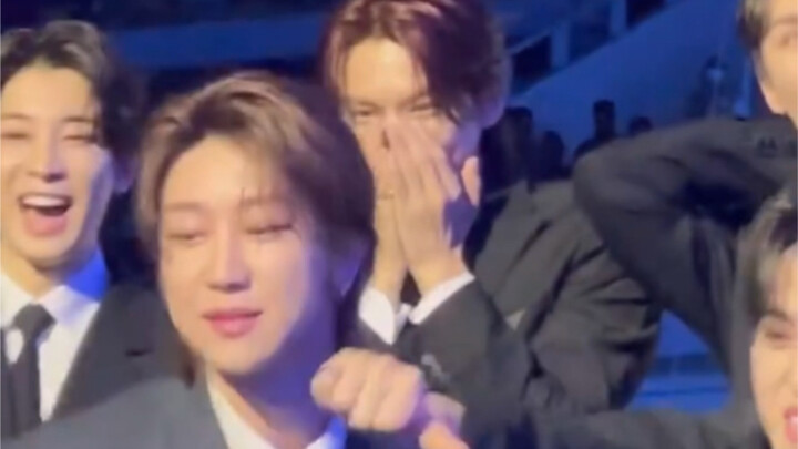 【SEVENTEEN】Save Wonwoo—he’s about to die of shyness!