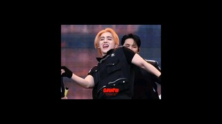 His facial expressions during Lalali performance 💎🔥#seventeen #scoups  #hiphop