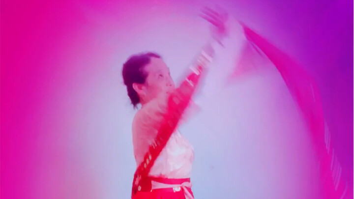 Grandma's Hanfu version of "Wild Wolf Disco"