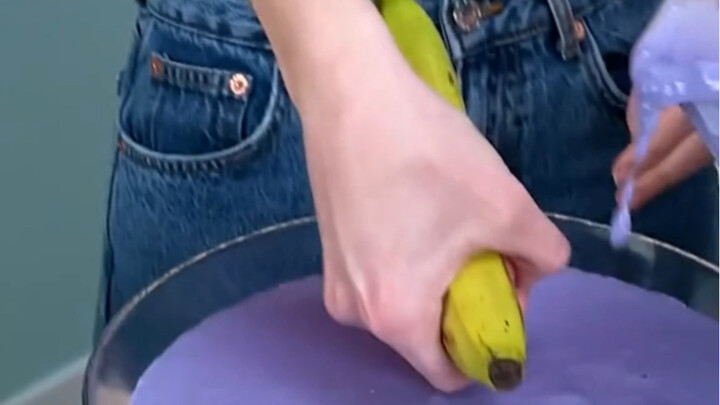 اصنع قالب يد كهدية لحبيبك #قالب_يد #هدية_للأزواج #الأجانب_يعرفون_كيف_يمرحوا