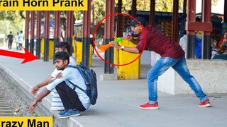 Train Horn Prank 2021 ที่สุดของการเล่นตลกรถไฟเหาะในที่สาธารณะ (ตอนที่ 5) ความสนุก 4 นาที