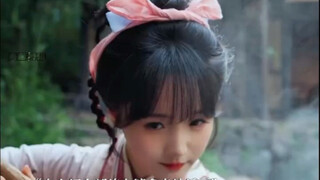 Người phụ nữ lấy toàn bộ đường trắng để rang hạt dẻ