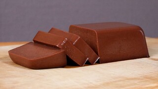 Cokelat... darah bebek???