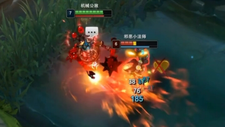 Tình cờ gặp chiếc máy xúc tà ác năm xưa