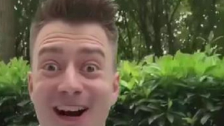 As soon as he opens his mouth, you can tell it's Lao Fulaifu!