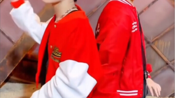 تفضلوا تفسحوا قليلاً، البوذا الذكر قادم!