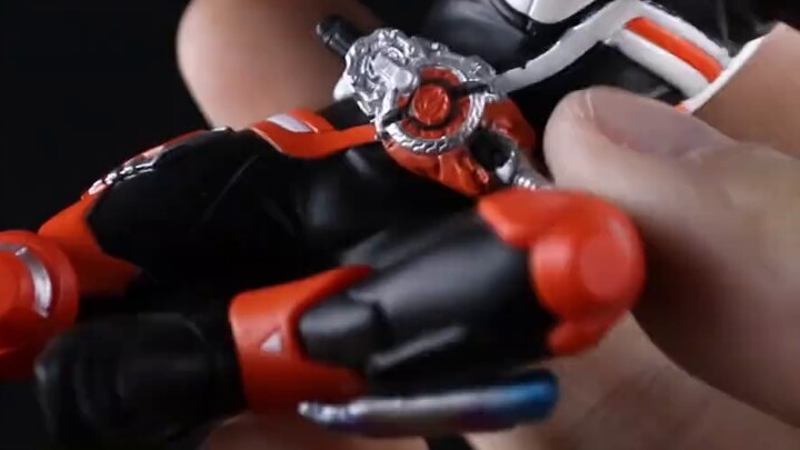 ทาสีครบหรือยัง? ผลิตภัณฑ์อัจฉริยะที่ทรงพลังที่สุด? รีวิวแม่เหล็กติดตู้เย็นสามมิติ Kamen Rider Hero K