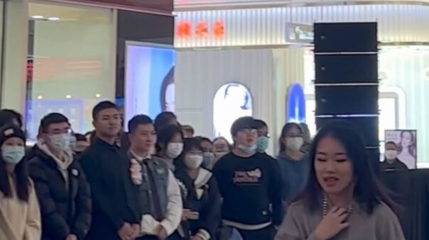 When Shanwo performed the dance for the first time on "Sister is so pretty", it was met with a cold 