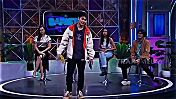 banyak biaca saya tidak gentar sekali saya bicara  kena mental