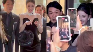 Sau khi tan làm, Reba trò chuyện với các giám đốc điều hành cấp cao của thương hiệu bằng tiếng Nhật.