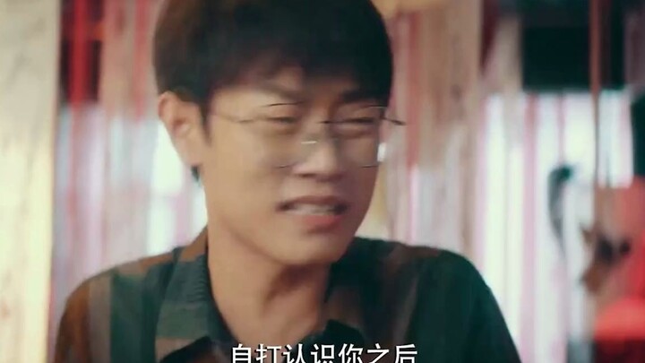 Vị Vị còn từng đóng cả phim đào hoa kiểu này à?