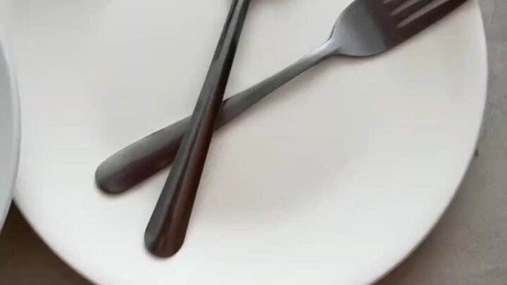 what a happy day, my daddy wants to eat some cake