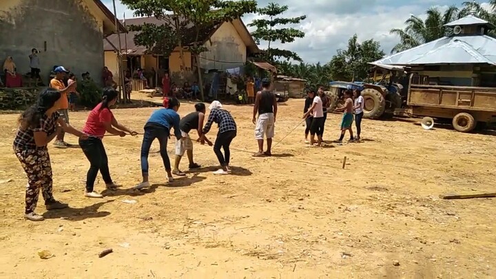 Tarik Tambang Ibu-Ibu Lucu Ngakak Banget