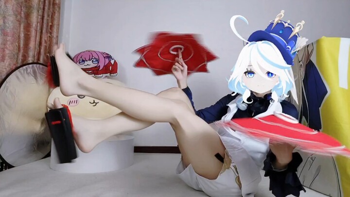 Vừa xoay khăn tay vừa gõ mảnh gỗ, đánh đến kiệt sức