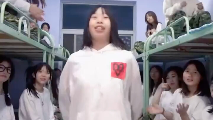 ช่างเป็นการโยนก้อนหินเพื่อล่อหยกเสียจริง