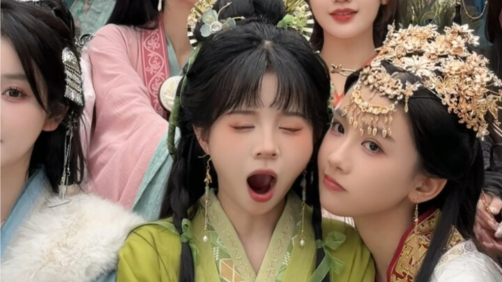 Nhanh cắt!