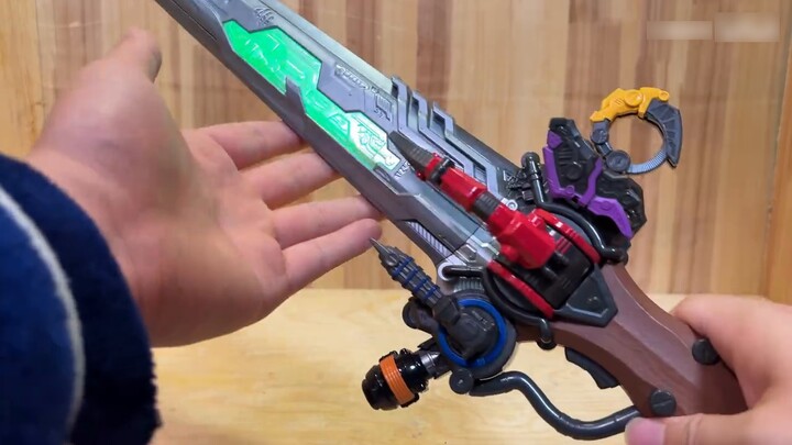 The Godly Item is reprinted! 40% off! Is the Mushiou Sentai Monarch Sword DX worth buying? !