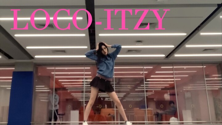 LOCO-ITZY ท่าเต้นพลิกผันอันทรงพลังของนักเรียนมัธยมปลาย