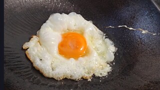 Bữa sáng của người phụ nữ giàu có