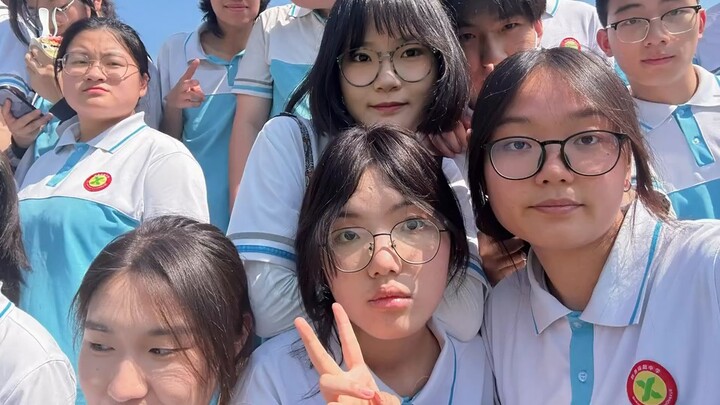 Về lại chốn cũ giống như đục thuyền tìm kiếm, nhưng chỉ có năm đó là tốt hơn mọi năm