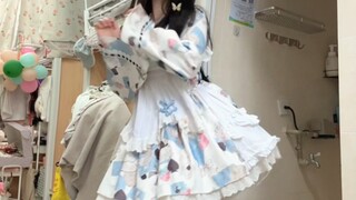 跳了一百多遍崩溃了 表情都狰狞了 小章摇