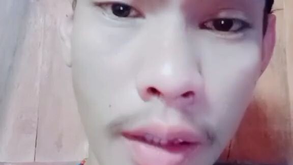 อยากให้เธอมาหอม💋💋