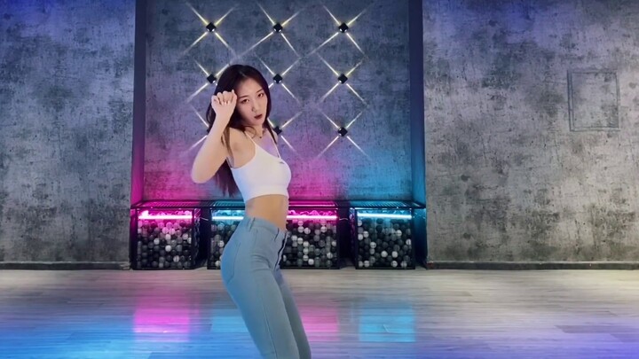 [Yuanzidan] Watch me imitate HyunA's proud tail wagging! Cute and sexy? Can't have both?