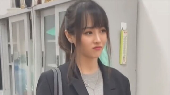 Forgetful College Professor Experiencing Premature Menopause~~