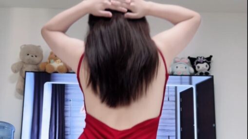 Năm mới chúc mọi thứ đỏ hồng rực rỡ, viên mãn trọn vẹn nhé!