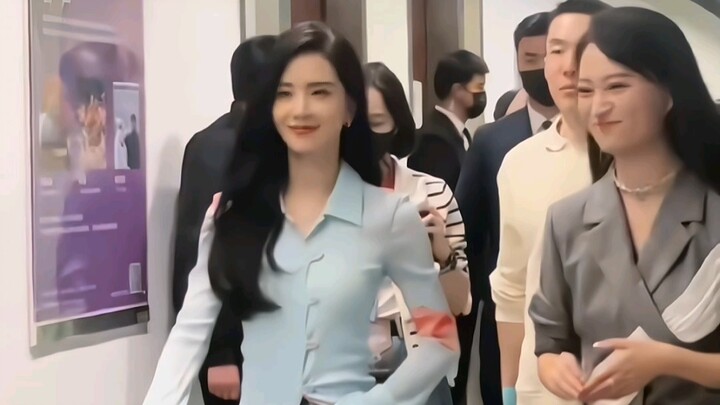 Enough, Liu Shishi. I feel sorry for you. Do sincere people deserve to be let down?