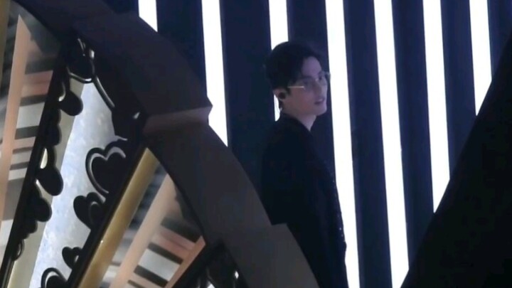 【肖战】明明他就回了个头，什么都没做，我就没了