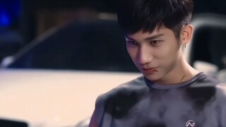 Eddie: Tại sao cậu nghĩ là tớ thích anh ấy?