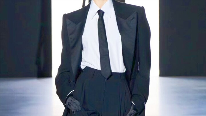 Tomorrow I’m just walking into the office like this...