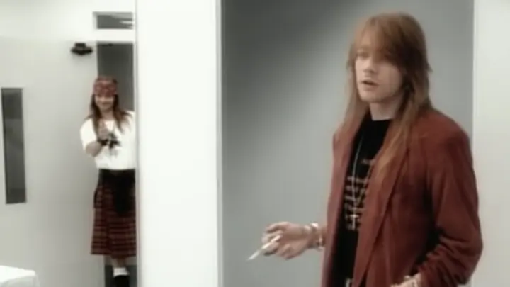 Guns N' Roses' "Don't Cry" MV