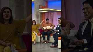 Ganito pala kiligin si Anjo! | Unang Hirit