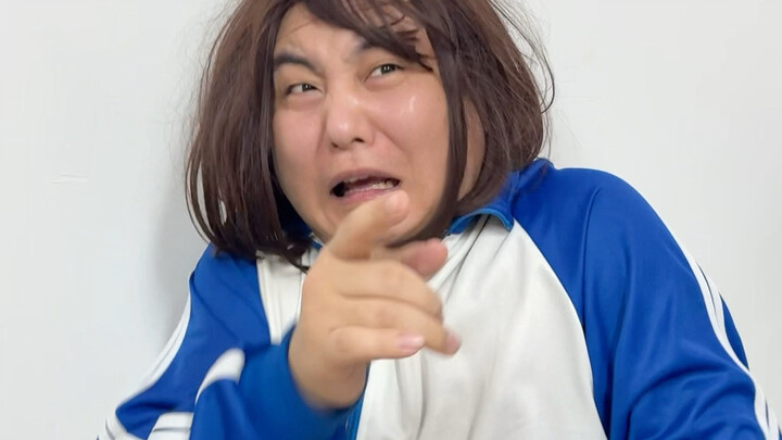 Menghukum Cewek Licik di Kelas