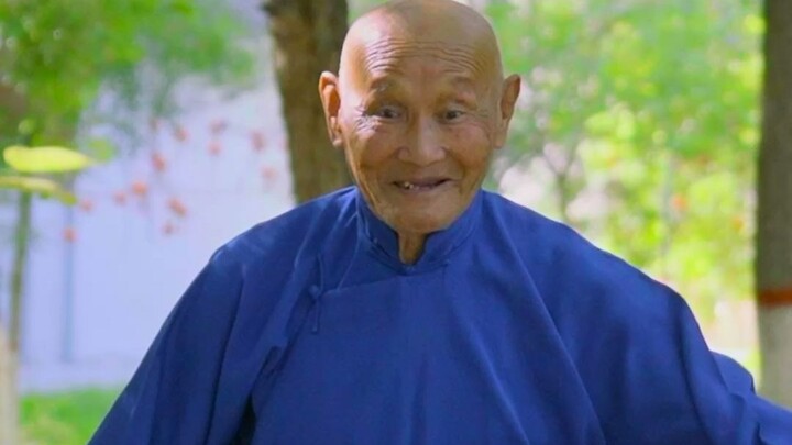 快来跟85岁老爷子学习锡伯族贝伦招妻舞，精髓在于表情管理哦