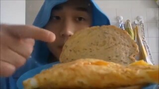 Asmr Eating Sounds & Extra Rain Sounds Effect - Fried Egg And Cheese Sandwich
