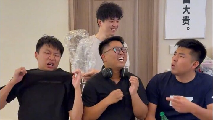 Para pemusik nada palsu berkumpul! Pendengaran mereka benar-benar bikin ngakak sekaligus kasihan!