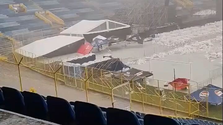 fuerte lluvia un dia ante del concierto de yandel