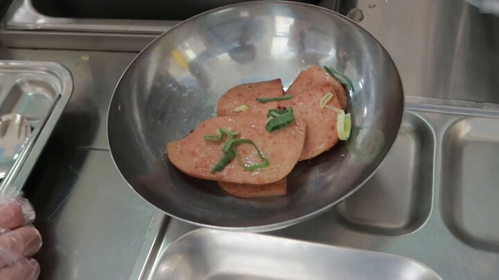 Korean University Cafeteria | If I am guilty, please let the law punish me, not let me eat this...